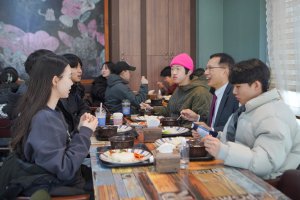 고물가 시대…한동대 ‘백원의 밥상’ 눈길