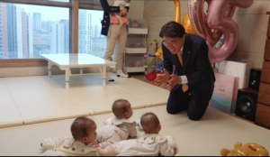 네쌍둥이 낳자 직원 집까지 찾은 최정우 포스코그룹 회장