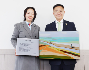 김재욱 칠곡군수, 그림으로 전한 따뜻한 위로와 희망 메시지