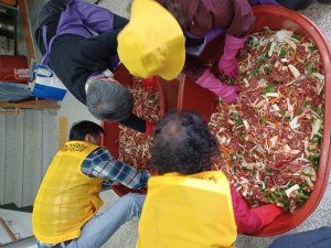 울진군 죽변면 지역사회보장협의체, 마음담은 김치 반찬 나눔