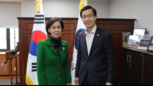 국조실장 만난 이인선 의원 “수성못 대구시민 품으로 돌려달라”
