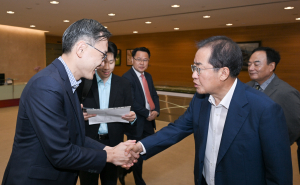 ‘창이공항 운영사례’ 대구시, TK신공항에 접목한다