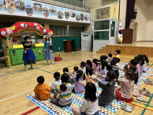 칠곡약목초병설유치원, 유-초 이음교육 인성 인형극 관람