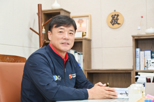 민선8기 1주년 맞은 윤경희 군수…“사람들 찾는 청송으로”