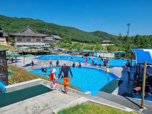 경주 화랑마을 야외수영장 10일 개장