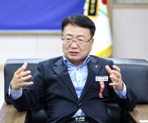 손병복 울진군수, 중부권 동서횡단철도 협력체 회의