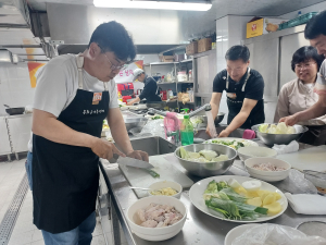 봉화군가족센터, 남성요리교실 ‘큰 호응’