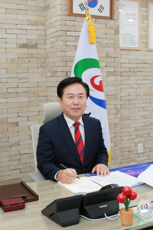 <창간축사> 권기창 안동시장 “ 날카로운 정책제언 제시…지역민 생생한 목소리 대변”