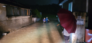 폭우 속 집에 갇힌 시민 구한 영주 경찰관