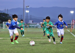 전국 축구 꿈나무들 경주서 자웅 겨룬다