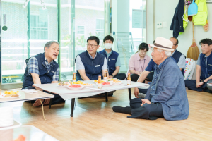 월성본부, 중복 맞아 자매마을 물품 지원