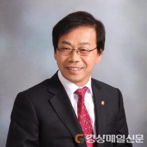 이완영 전 의원, 노무사 사무소 개업