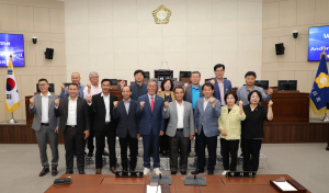 라오스 노동사회복지부 대표단, 안동시의회 방문