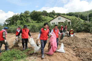 경북도의회 기획경제위ㆍ행정보건복지위, 영주 수해복구 ‘구슬땀’
