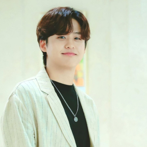 ‘국민가수 이솔로몬’ 공식 팬까페, 이솔로몬 생일기념 장학금 기부