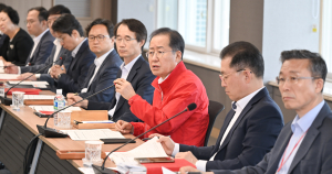 홍준표 대구시장 “내년도 예산안 다이어트 기조 편성 하라”