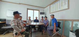㈜니피폴리머 김영대 대표, 고향마을에 에어컨 기증