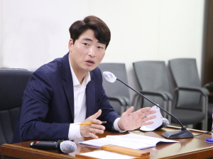 이창훈 칠곡군의원 더불어민주당 탈당