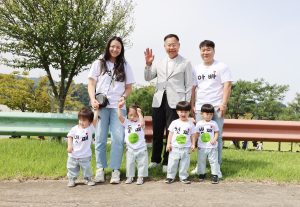“아이는 행복의 원천…더 낳고 싶어요”