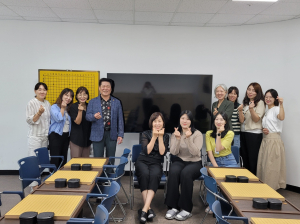 유재수 예경포럼 이사장, 예천군가족센터에 후원물품 전달