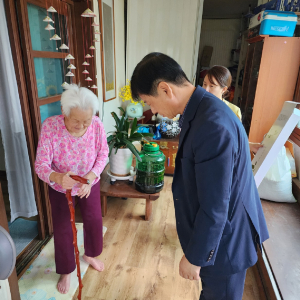 상주시 이안면, 100세 장수어르신 가구 청려장 전달