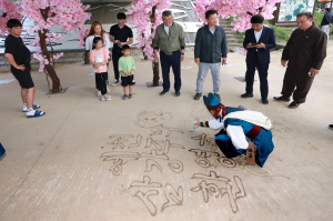 예천 삼강문화단지 축제장 ‘문전성시’