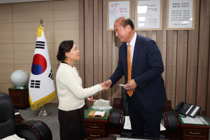 상주시-라오스 우호 교류 증진…안정적 계절근로자 공급 맞손