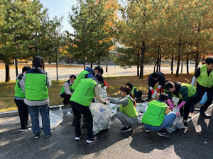 김천시 율곡동 자연보호협의회, 우유 팩 수집 체험행사