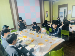 울진교육청  Wee센터, 짝꿍과 함께 케이크 만들고 우정도 쌓고