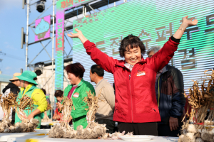 ‘제6회 의성슈퍼 푸드 마늘축제’ 10만명 몰렸다