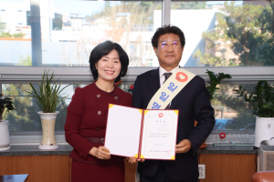 건강보험공단 일일명예지사장된 이명기 김천시의장