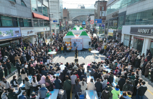 추운 날씨도 열기 막지 못한 '구미라면 축제'