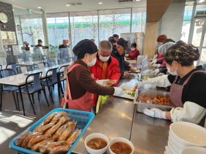영주 김해영ㆍ황현진 부부, 간식꾸러미 나눔