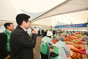 영덕군 새마을회, 김장 나누기로 이웃사랑 실천