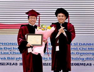 이철우 경북도지사, 베트남 발전 공로 호찌민대 ‘명예박사 1호’