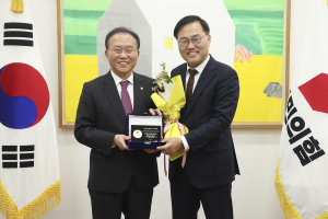 국힘 ‘국회 국정감사 우수의원’에 홍석준