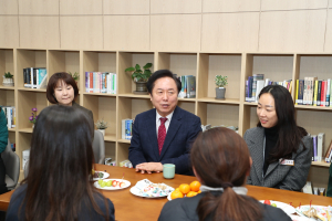 안동시, 국민행복민원실 현판 제막ㆍBOOK쉼터 개소식
