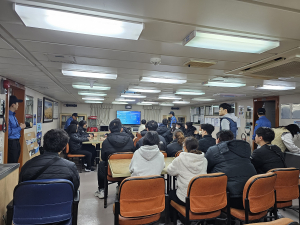 포항해경, 포항명도학교 학생들과 함정견학 시간 가져