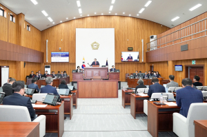 경주시의회, 내년도 예산안 수정 가결