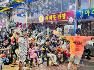<특집> 김천 전통시장ㆍ상가 특색 반영한 축제로 위기 딛고 새 도약