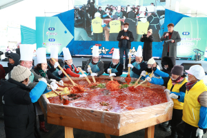 3만 5천여 관광객 울진 죽변항 매력에 ‘푹’