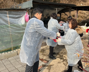 군위군지역사회보장협의체, 취약계층 가정 연탄 지원