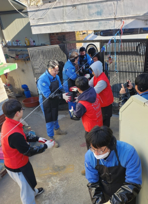 플랜텍, 포항 대송면 취약계층에 ‘사랑의 연탄봉사’