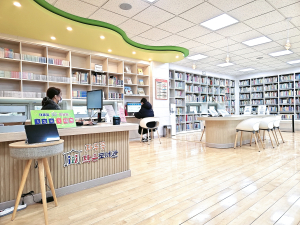 김천시 자두꽃 작은 도서관, 리모델링 마치고 운영 재개