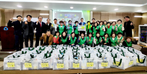 대구 수성구 만촌1동 새마을부녀회, 저소득층에 행복꾸러미 전달