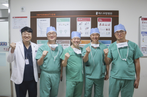 국내외 의료진 에스포항병원 척추 수술 참관