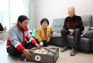 대한적십자사 대구지사, 설 맞아 고령 이산가족 위로 방문
