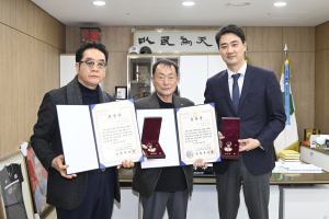 달성군,  6ㆍ25 참전용사 유족에 화랑무공훈장 전수