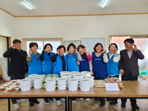 군위군 군위읍 여성자원봉사대 ‘온기나눔 반찬지원‘