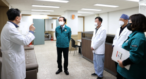 김주수 군수, 지역응급의료기관 현장 격려